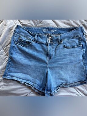 Torrid Medium Blue Denim Shorts with Triple Button 5in Inseam